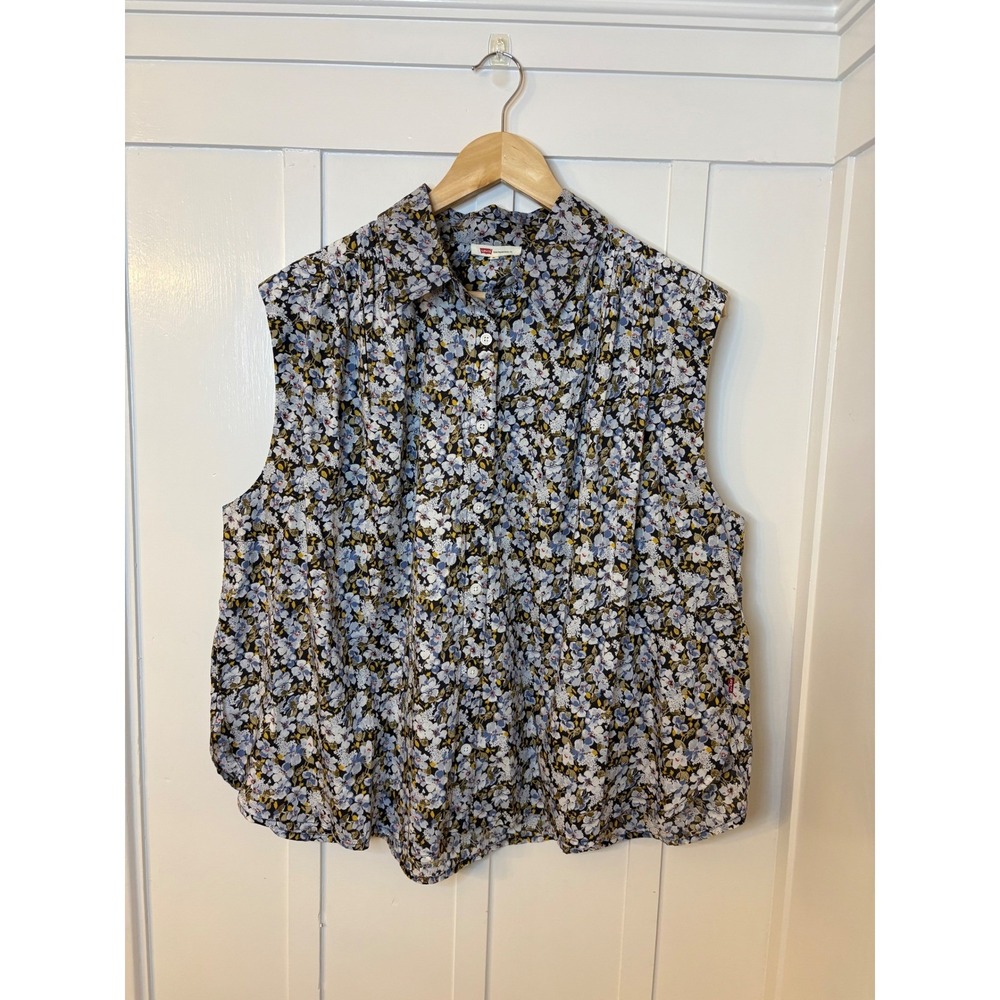 NEW Levis Womens Sleeveless Floral Shirt XL Pearl Blue Cotton light Cottagecore